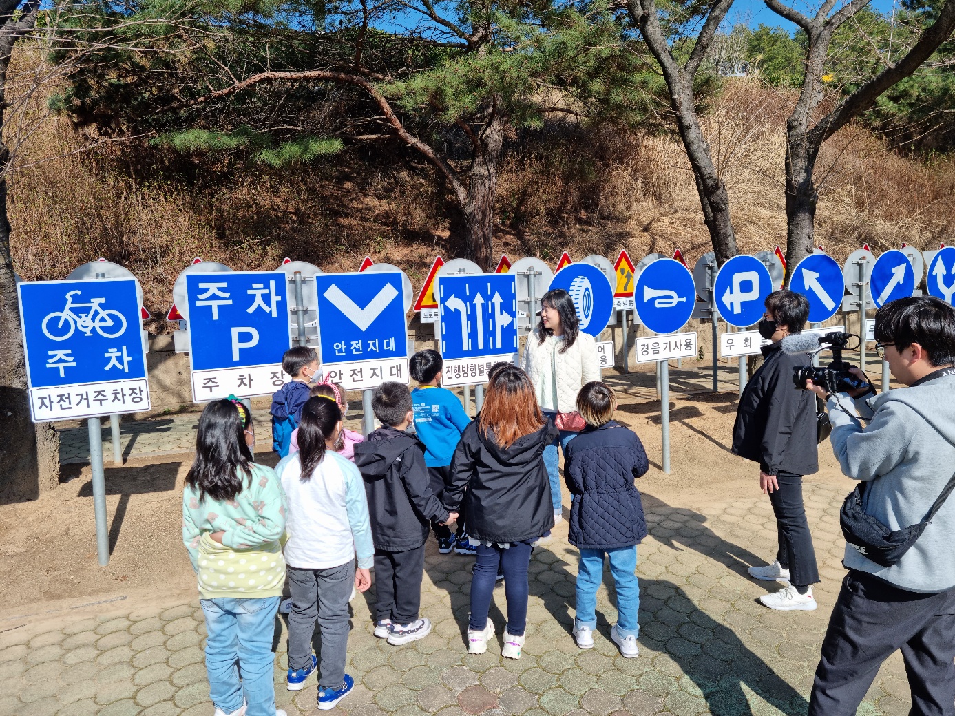 1faef4e1e4f7b572a81a951b5871b999_1684903552_7288.jpg 1faef4e1e4f7b572a81a951b5871b999_1684903552_7288.jpg