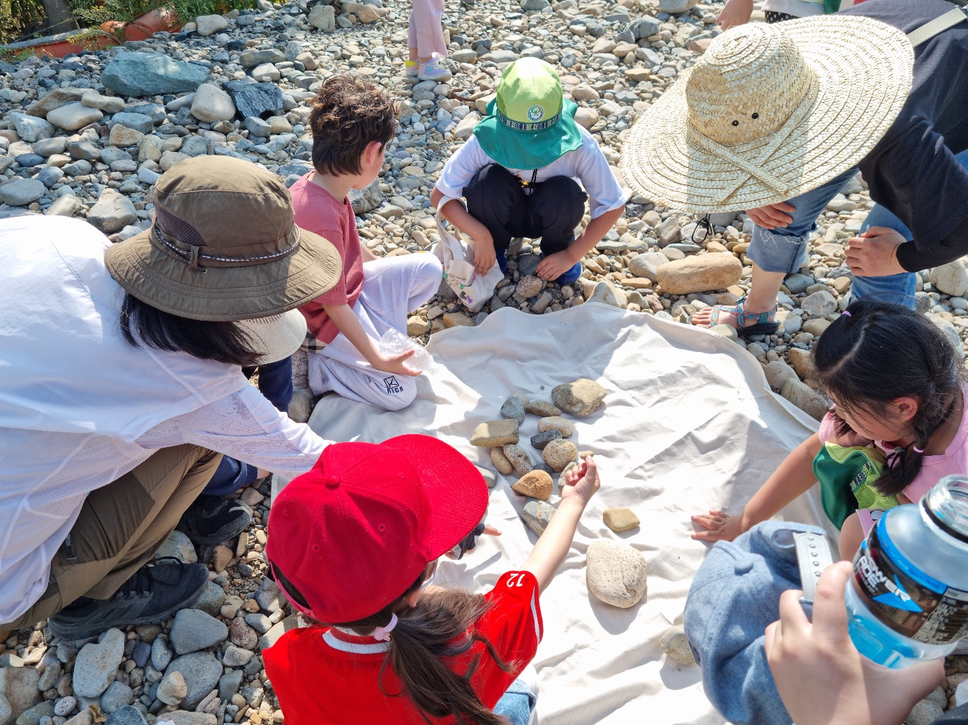 1faef4e1e4f7b572a81a951b5871b999_1684903676_075.jpg 1faef4e1e4f7b572a81a951b5871b999_1684903676_075.jpg